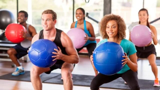 Entrenamientos funcional: mejora tu vida diaria con ejercicios efectivos Entrenamientos funcional: mejora tu vida diaria con ejercicios efectivos