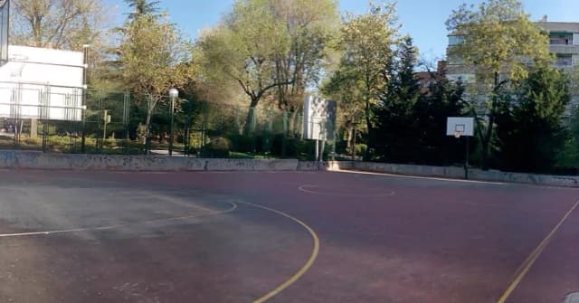Canchas de baloncesto Nuevos Ministerios: Encuentra tu lugar ideal para jugar Canchas de baloncesto Nuevos Ministerios: Encuentra tu lugar ideal para jugar