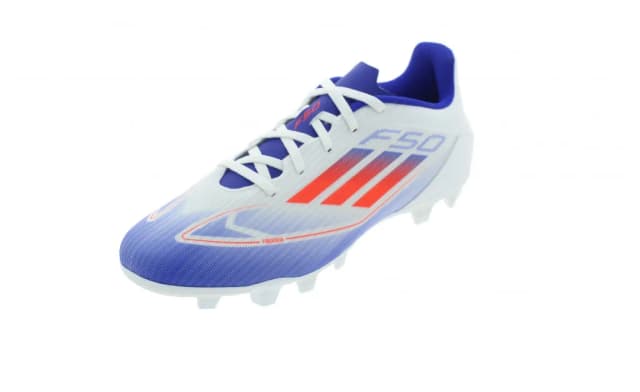 Las botas de fútbol F50: ligereza y precisión para ganar en el campo Las botas de fútbol F50: ligereza y precisión para ganar en el campo