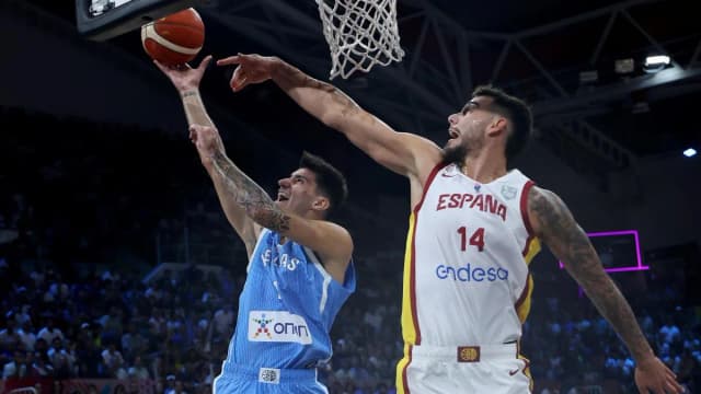 España sorprende a Grecia en un emocionante partido de baloncesto España sorprende a Grecia en un emocionante partido de baloncesto