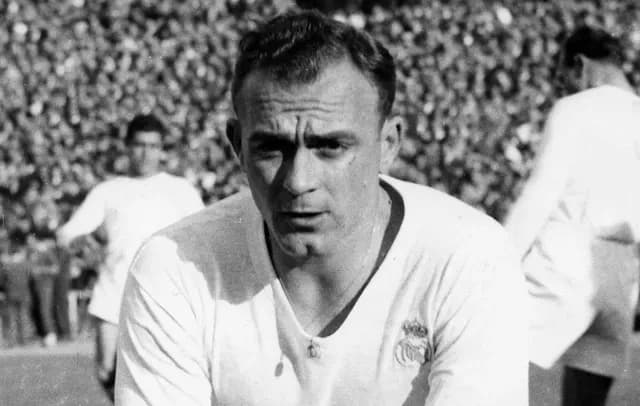 Alfredo Di Stéfano entrenador: logros y legado en el fútbol Alfredo Di Stéfano entrenador: logros y legado en el fútbol